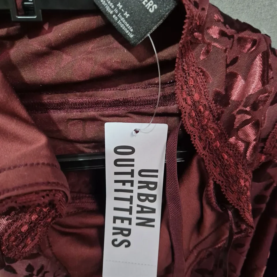 URBAN OUTFITTERS BURGUNDY LACE TOP - FLORAL LACE OVERLAY (WOMENS,