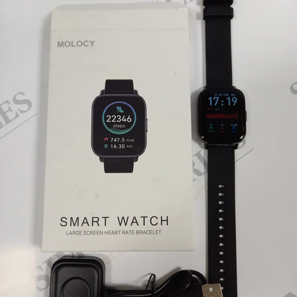 BOXED MOLOCY HEART RACE BRACELET SMART WATCH 