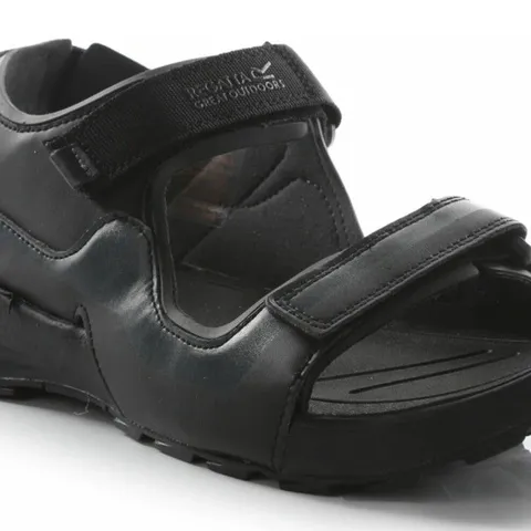 REGATTA RMF729 SAMARIS 3MX SIZE 9.5