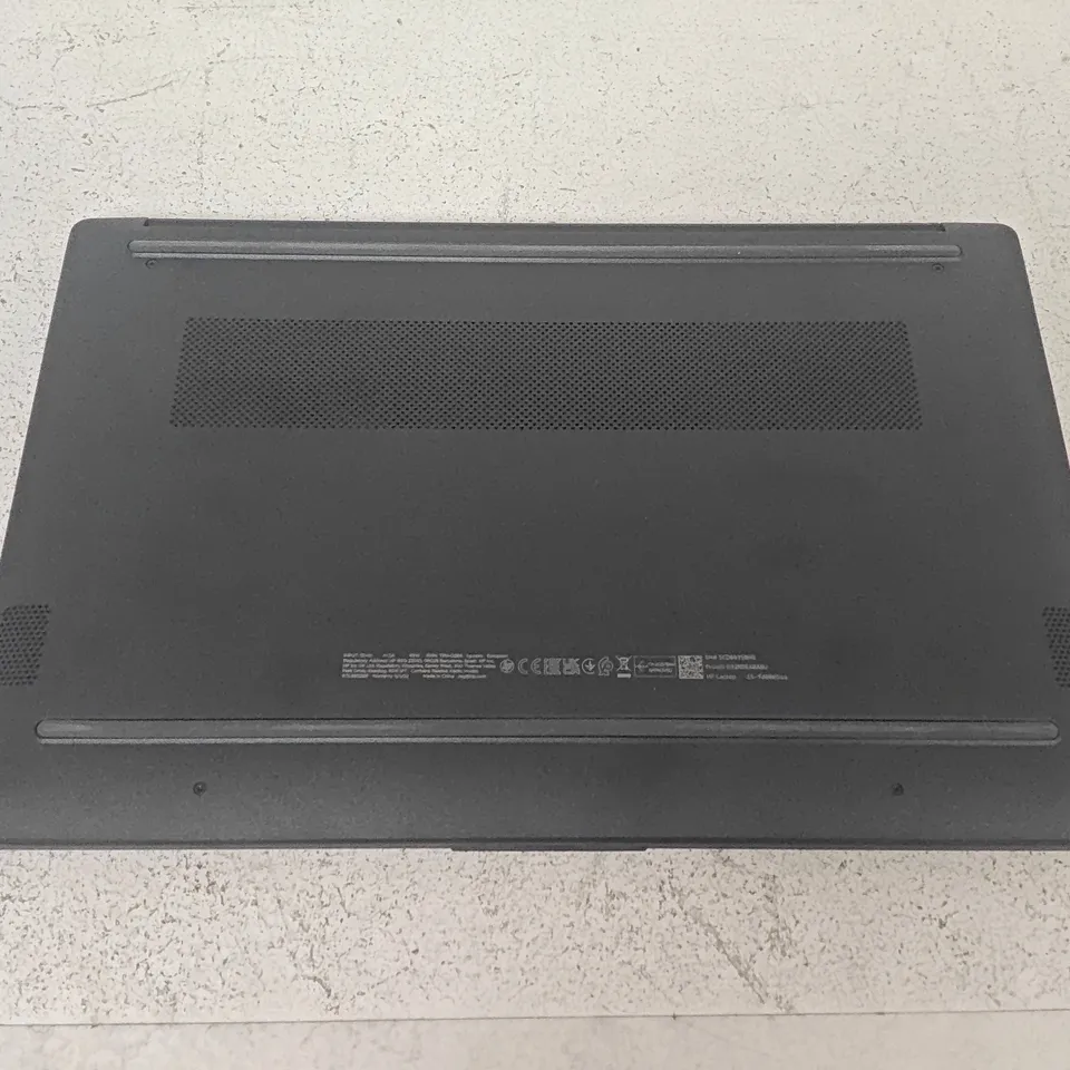 UNBOXED HP INTEL CORE 5 INTEL GRAPHICS LAPTOP IN BLACK - 15-FD0005SA