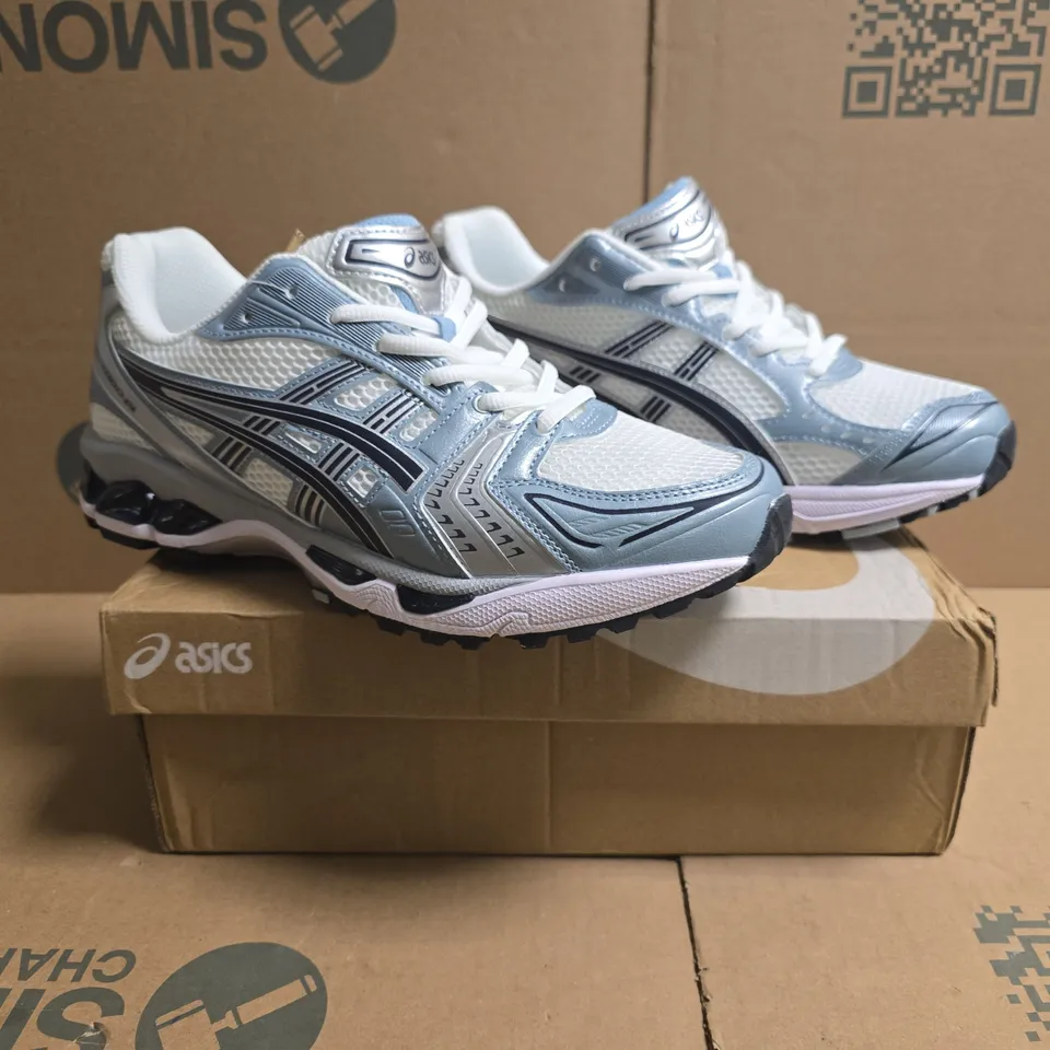 BOXED PAIR OF ASICS GEL-KAYANO 14 TRAINERS IN WHITE/GREY SIZE UK 8.5