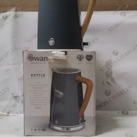 BOXED SWAN 1.7L KETTLE 