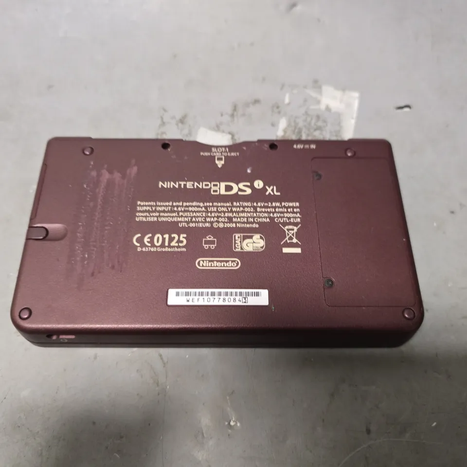 NINTENDO DS XL