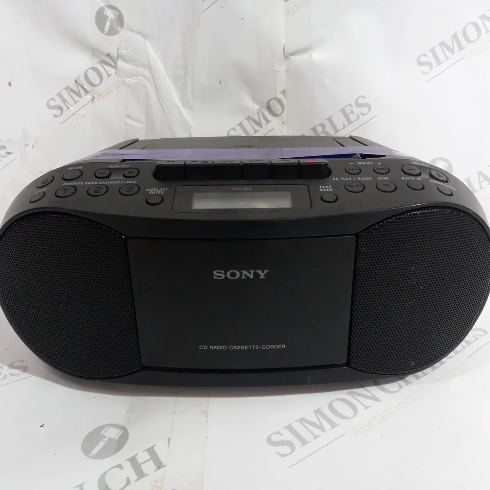 SONY CD RADIO CASSETTE PLAYER RECORDER CFD-S70: FM/AM/WIDE FM CFD-S70 B