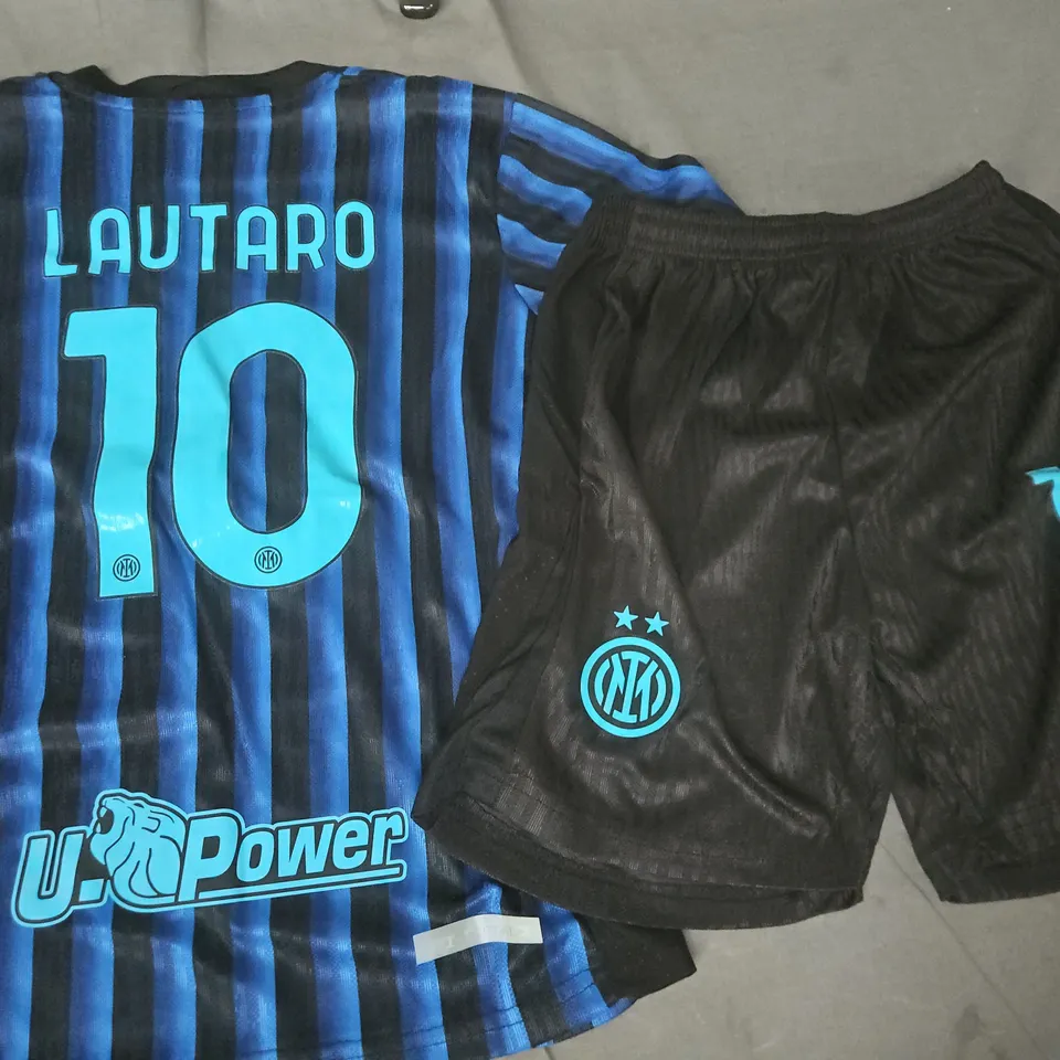 NIKE INTER MILAN FOOTBALL KIT SIZE 26 - LAUTARO NUMBER 10