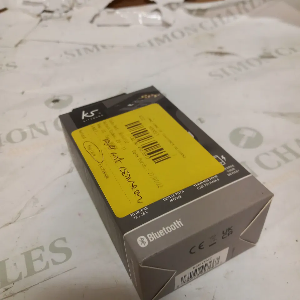LOT OF 10 ASSORTED MOUSES , AUDIO CONNECTORS , EXFOLIATOR AND WEBCAMS