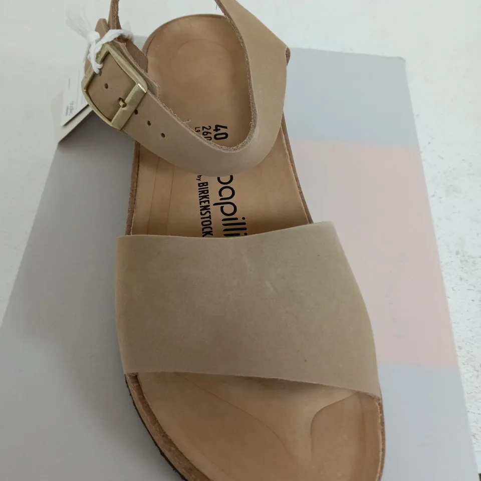 BERKENSTOCK PAPILLIO SIZE 7