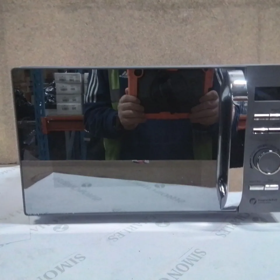  TOWER MICROWAVE SILVER