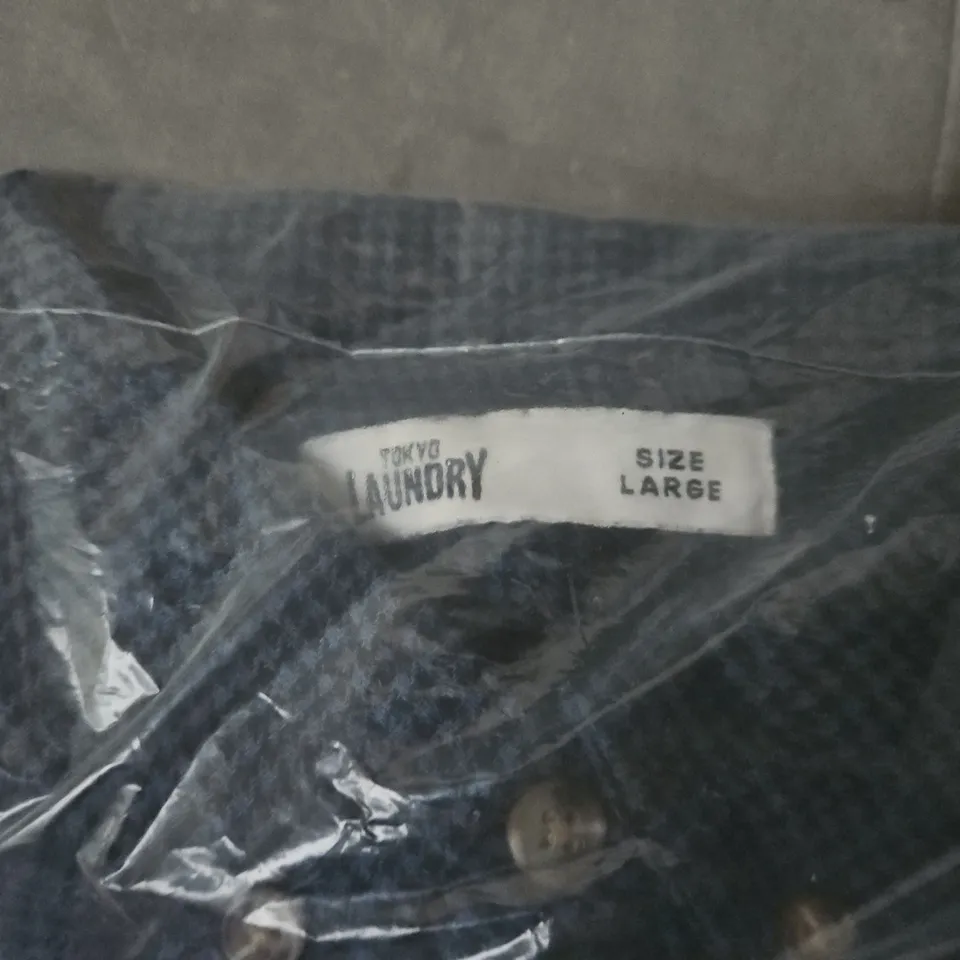 BAGGED OKYO LAUNDRY DENIM SHIRT – DARK DENIM – SIZE L