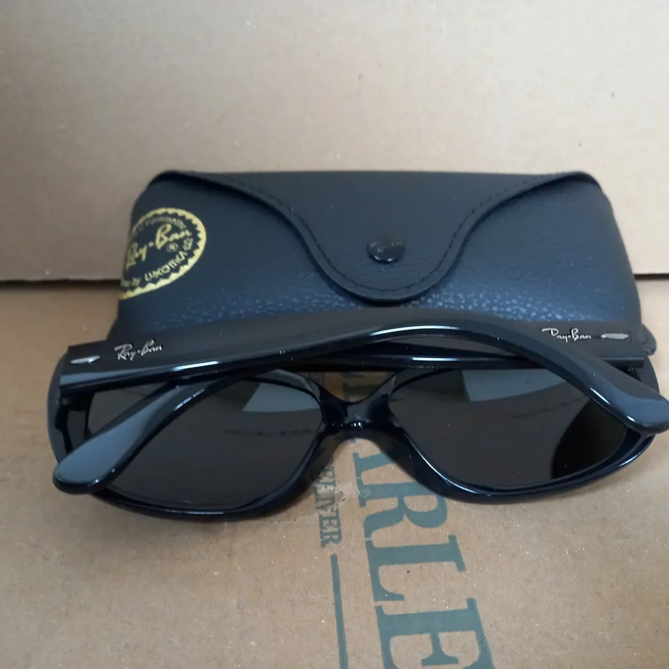 RAY-BAN JACKIE OHH SUNGLASSES - BLACK