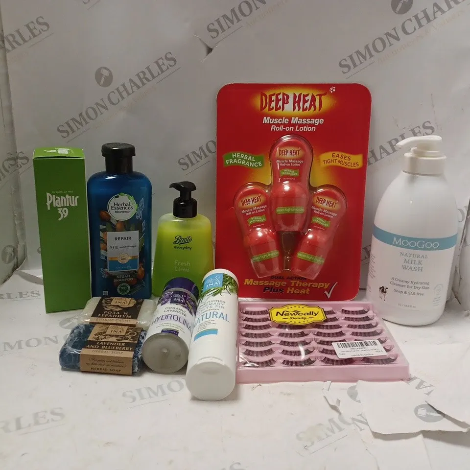 APPROXIMATELY 20 ASSORTED COSMETIC ITEMS TO INCLUDE DEEP HEAT, MOOGOO AND HERBAL ESSENCES