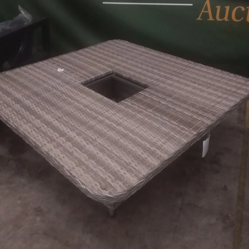 RATTAN EFFECT GREY GARDEN DINING TABLE