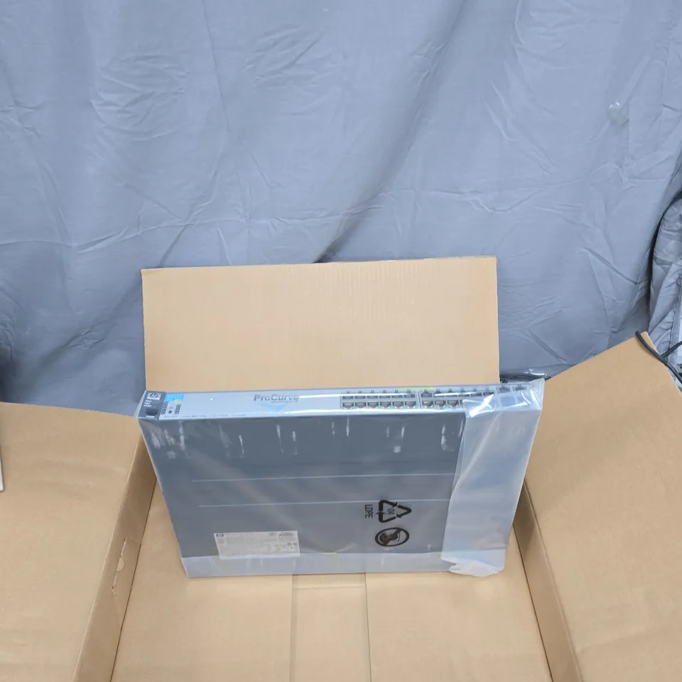 HP PROCURVE NETWORK SWITCH J9087A
