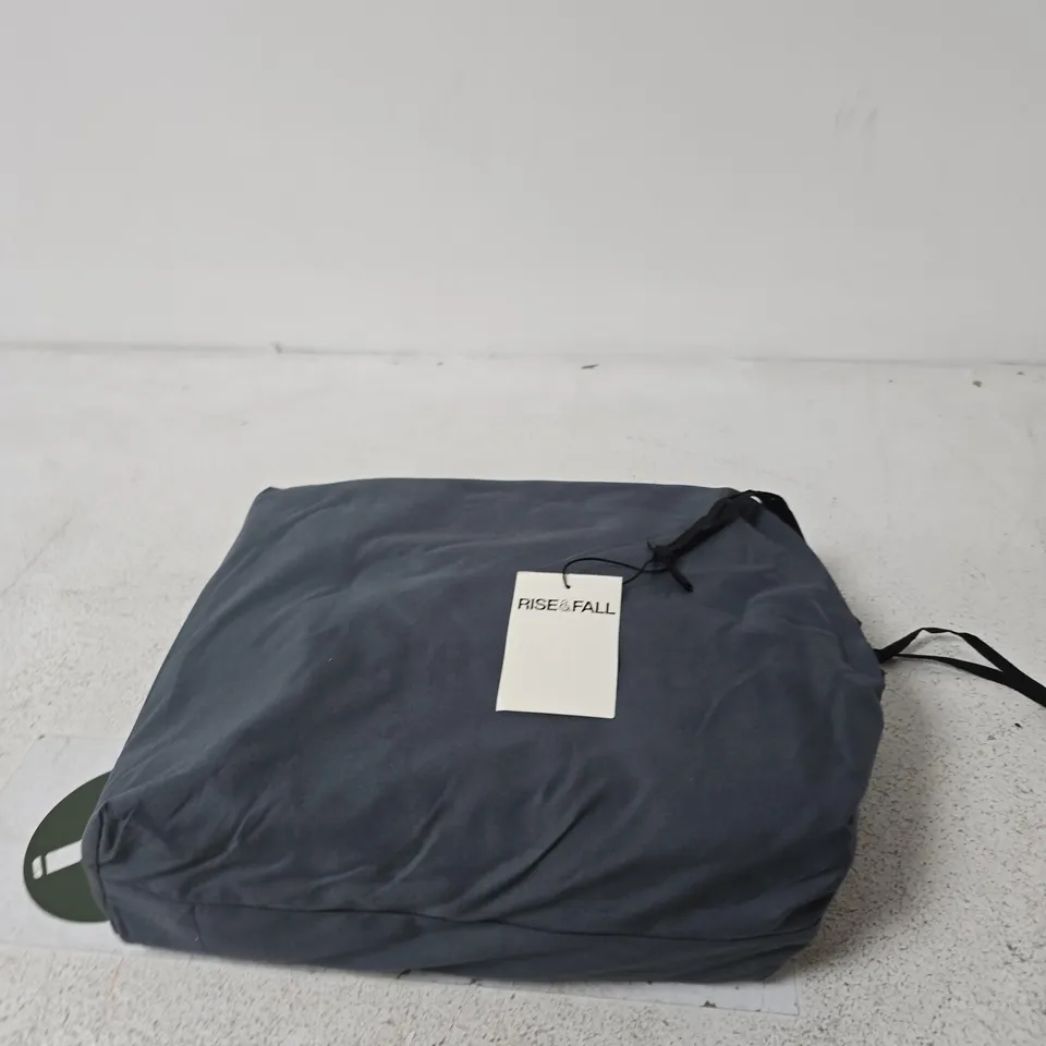 RISE & FALL INDIGO MOOD KING DUVET SET – DUVET BUNDLE (UK KING)