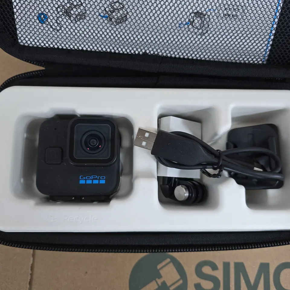 GOPRO HERO11 BLACK MINI ACTION CAMERA 