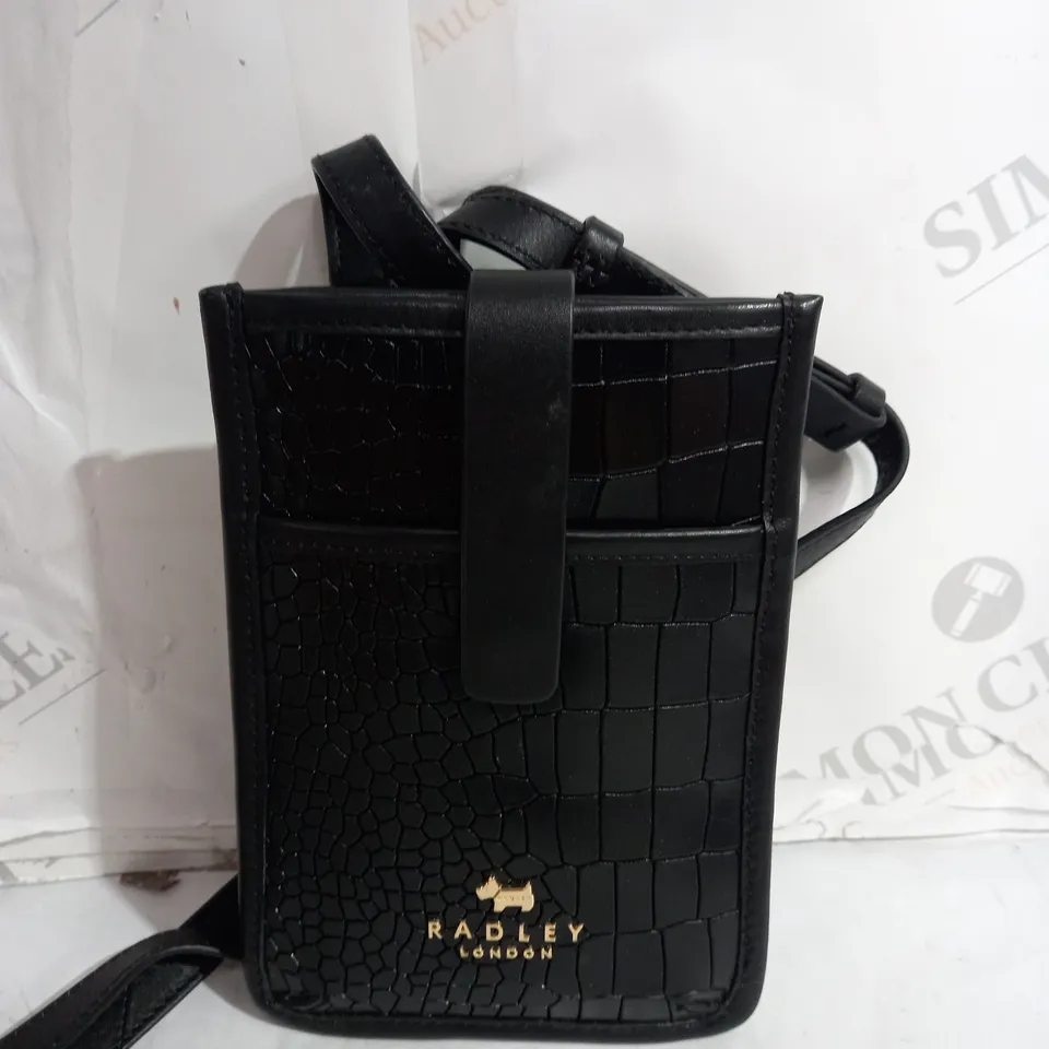 RADLEY LONDON CECIL ROAD PHONE CROSSBODY BAG