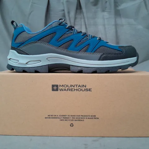 BOXED PAIR OF MOUNTAIN WAREHOUSE HIGHLINE II WALKING SHOES IN NAVY/GREY UK SIZE 9