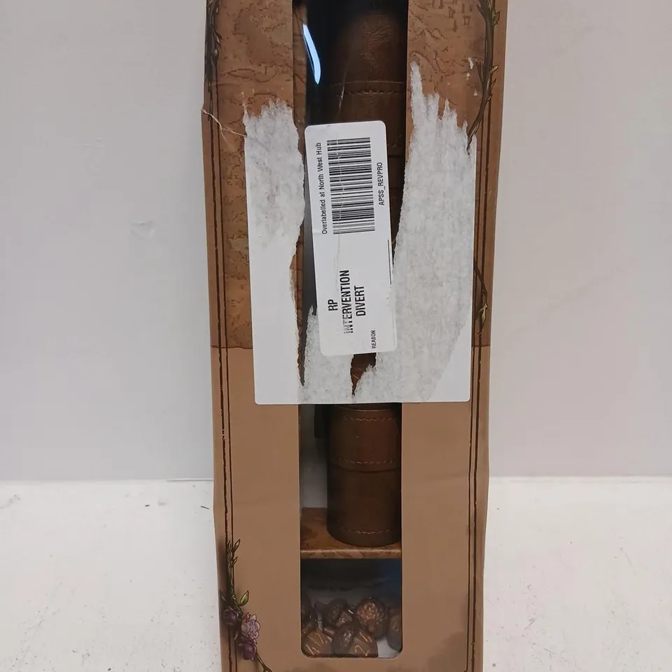 LEGEND IN THE MIST – LEATHER SATCHEL & ACORN DICE (RPG ACCESSORIES) – BOXED