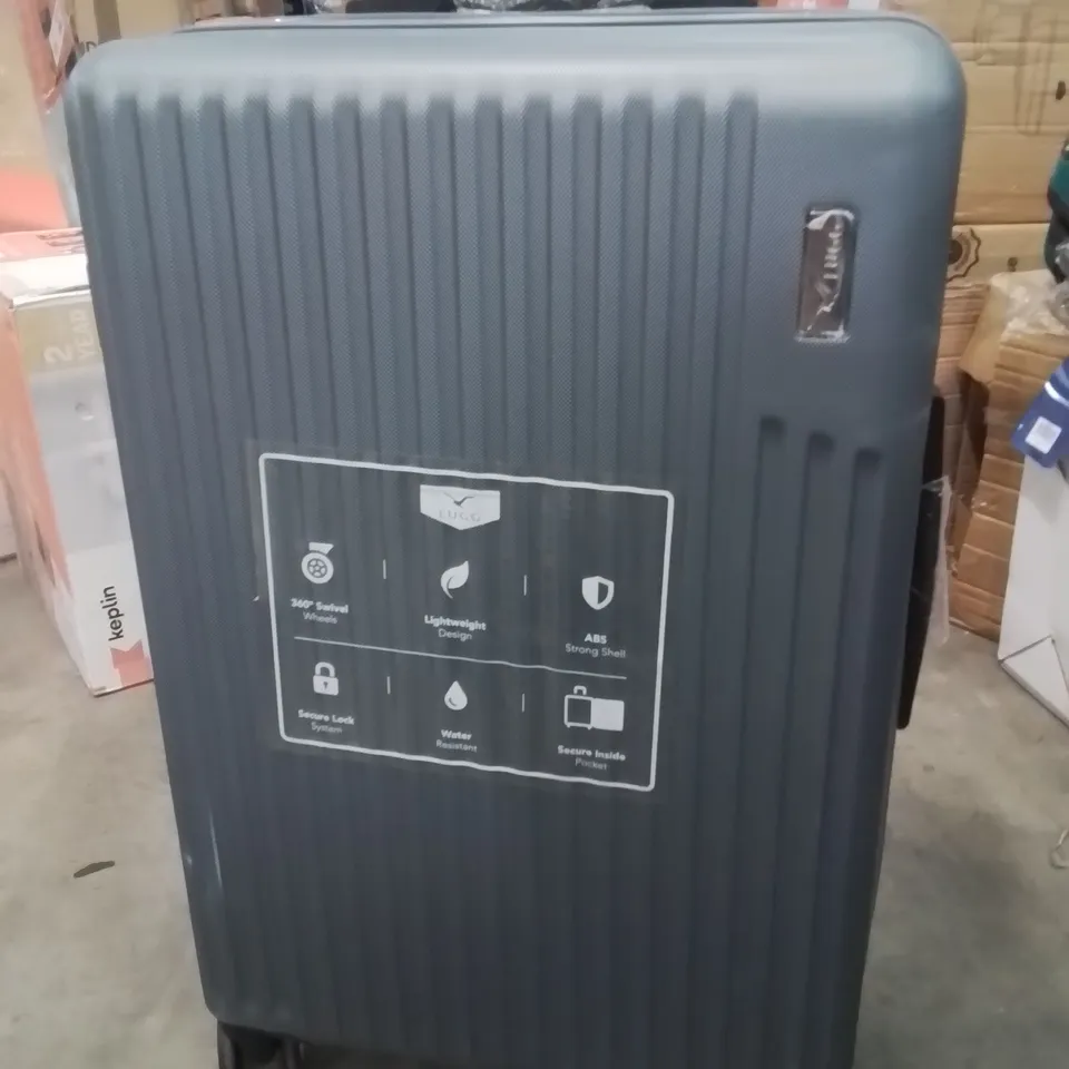 LUGG SUITCASE SILVER