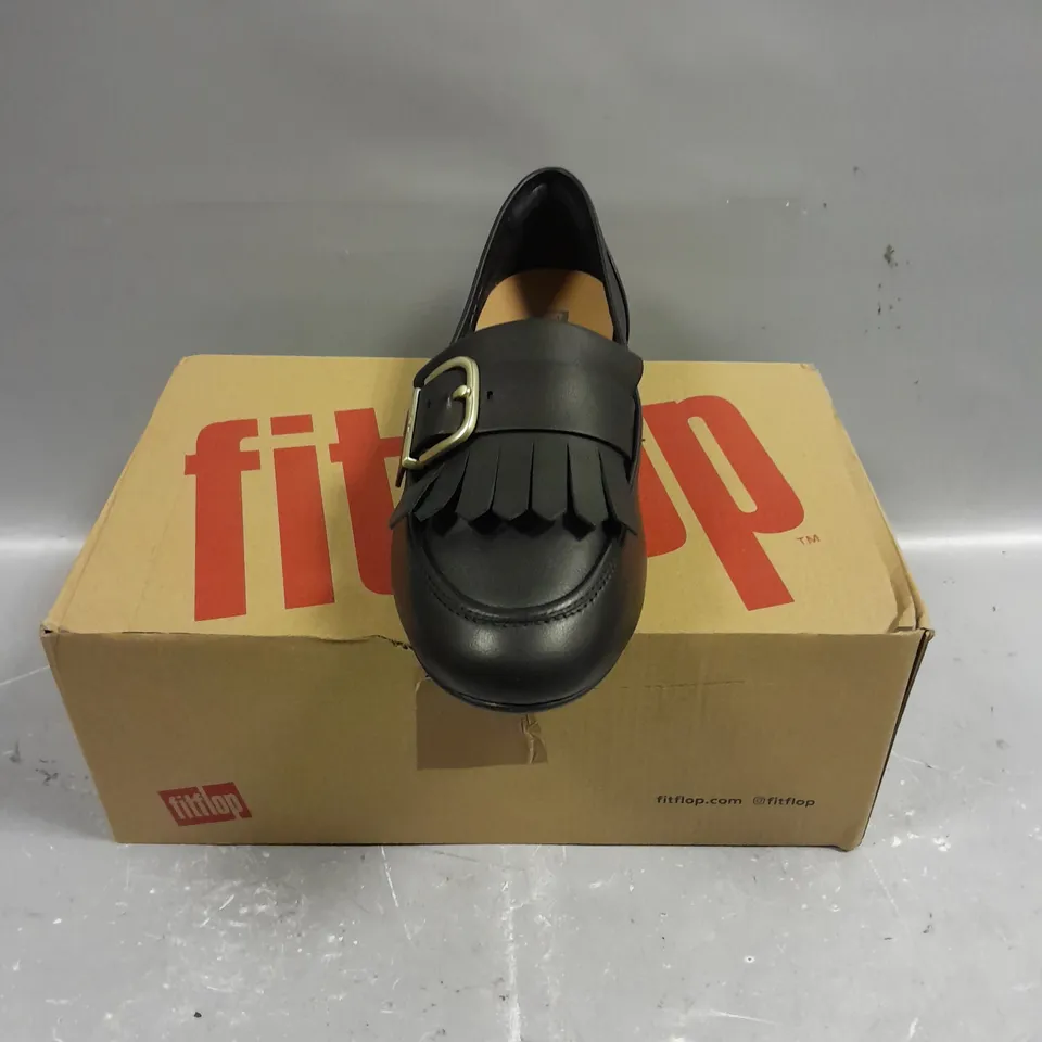 BOXED PAIR OF FITFLOP ALLEGRO FRINGE BUCKLED LEATHER LOAFERS - 5 