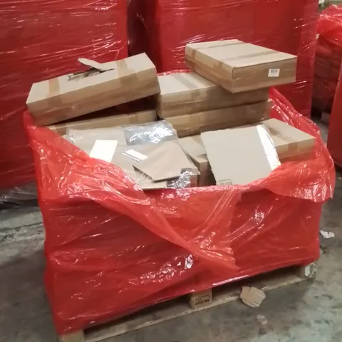 PALLET CONTAINING A LARGE QUANTITY OF CAT SCRATCHING POSTS