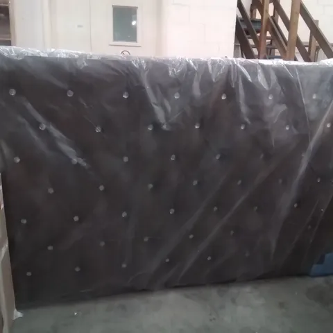 BAGGED SHAW UPHOLSTERED HEADBOARD 
