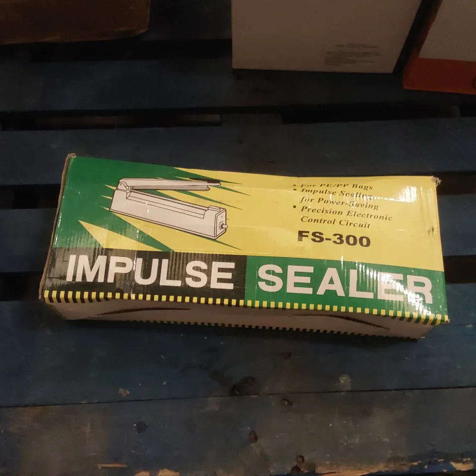 BOXED FS-300 IMPULSE SEALER