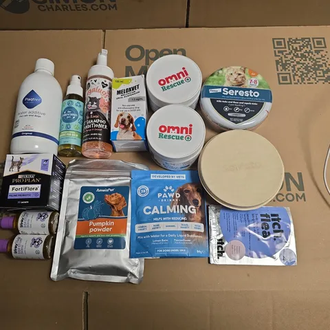 LOT OF APPROXIAMTELY 25 ASSORTED PET CARE ITEMS TO INCLUDE ELANCO ERESTO TREATMENT, PUMPKIN POWDER AND PLAQTIV WATER ADDITIVE