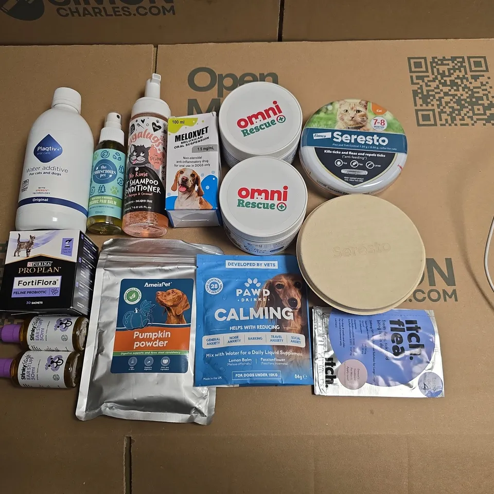 LOT OF APPROXIAMTELY 25 ASSORTED PET CARE ITEMS TO INCLUDE ELANCO ERESTO TREATMENT, PUMPKIN POWDER AND PLAQTIV WATER ADDITIVE