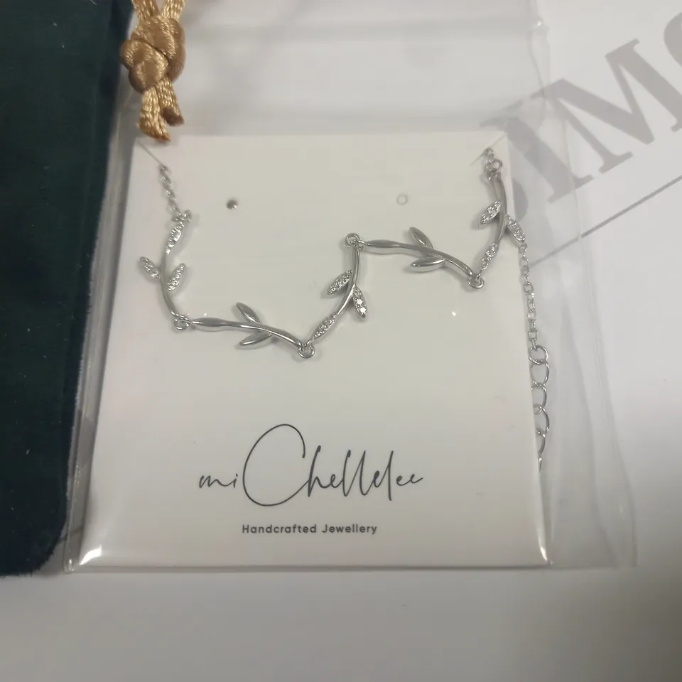 SILVER EFFECT BRACELET