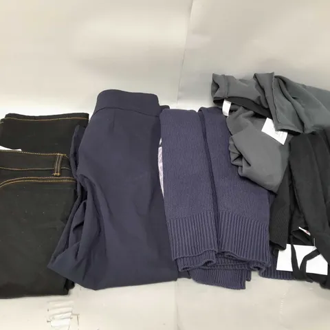 LARGE BOX OF ASSORTED CLOTHING ITEMS IN VARIOUS COLOURS AND SIZES 