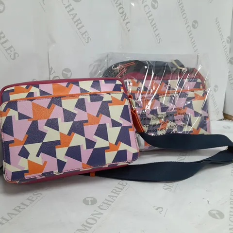 BEN DI LISI ONE STRAP BAG WITH POCKETS X 2