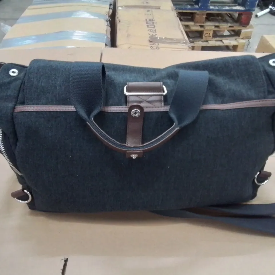 MAMAS & PAPAS NAVY CHANGING BAG