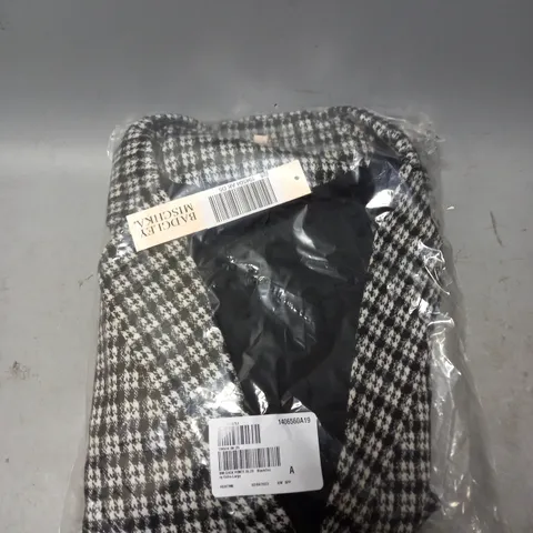 SEALED BADGLEY MISCHKA CHECKER PONTE BLAZER - EXTRA LARGE