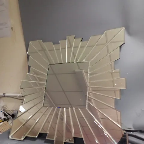 SQUARE WALL MIRROR IN FRACTURED DESIGN - COLLECTION ONLY