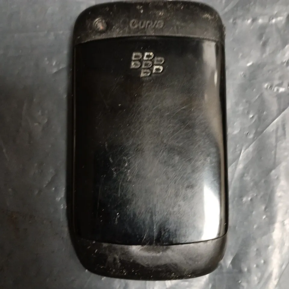 BLACKBERRY 8520 MOBILE PHONE