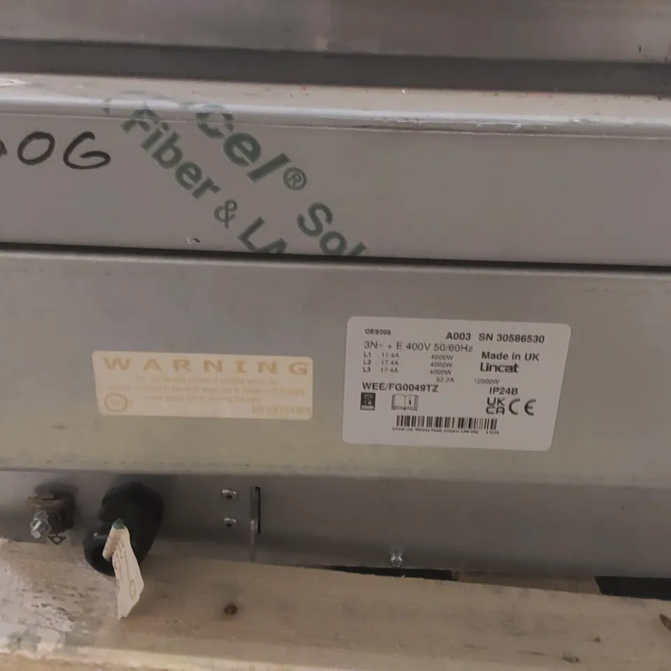 LINCAT OPUS 800 OE8206 ELECTRIC COUNTERTOP MACHINED STEEL FLAT PLATE GRIDDLE