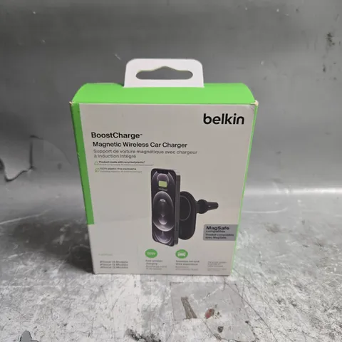 BOXED BELKIN BOOST CHARGE MAGNETIC WIRELESS CAR CHARGER 