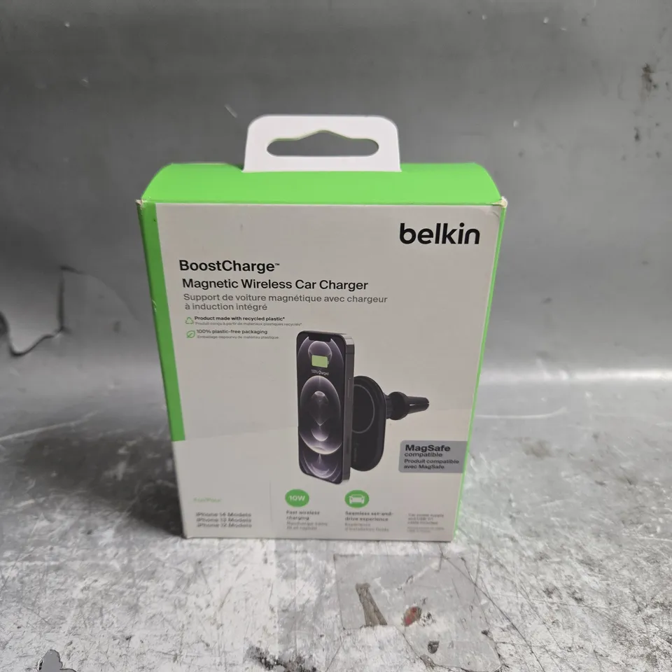 BOXED BELKIN BOOST CHARGE MAGNETIC WIRELESS CAR CHARGER 