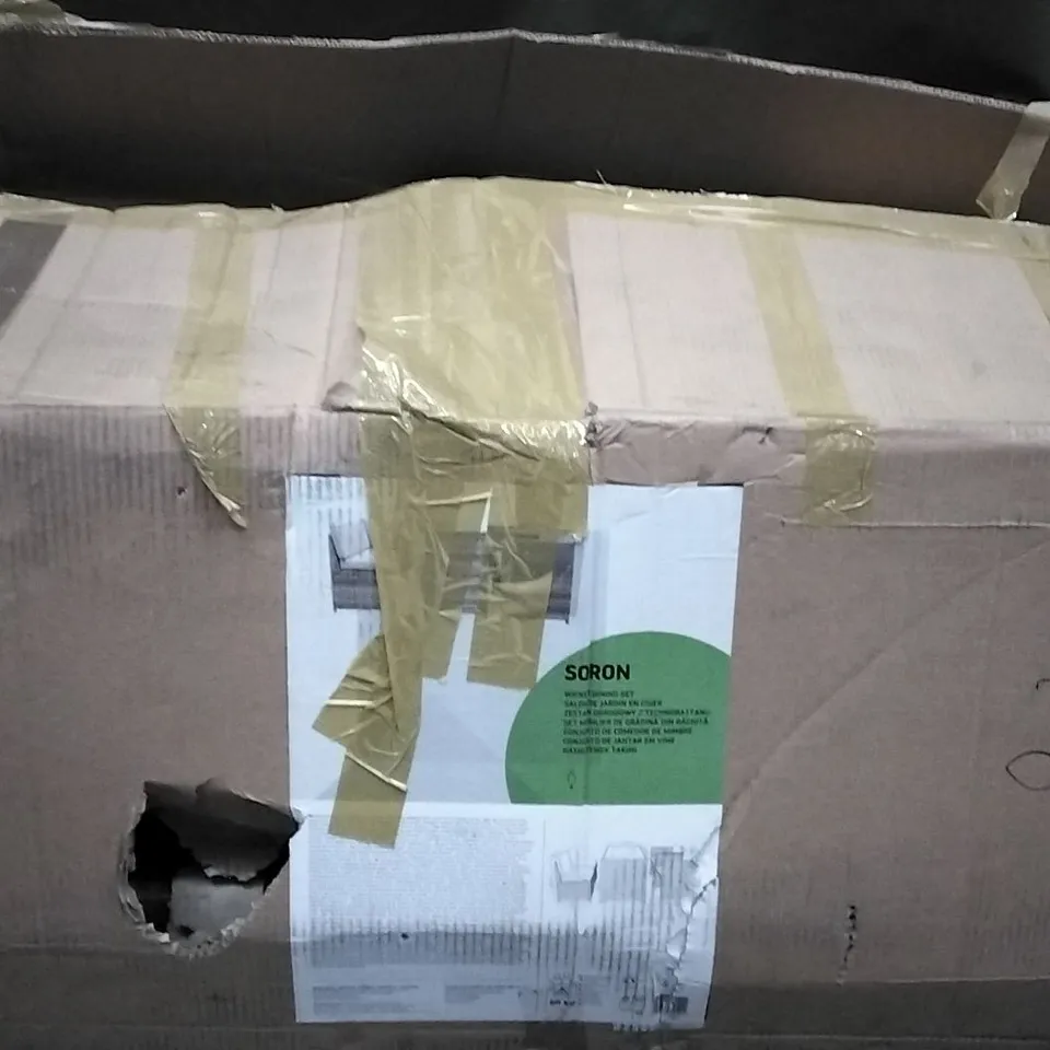 DESIGNER SORON WICKER DINING SET 