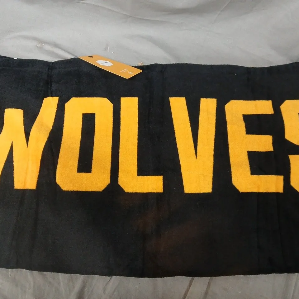 WOLVERHAMPTON WANDERERS MY WOLVES BEACH TOWEL  