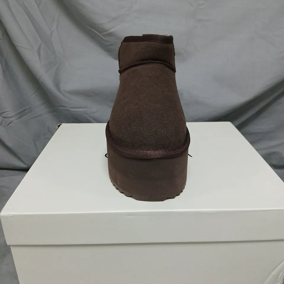 OLAVOGA BROWN SUEDE PLATFORM ANKLE BOOTS - SIZE EU 38