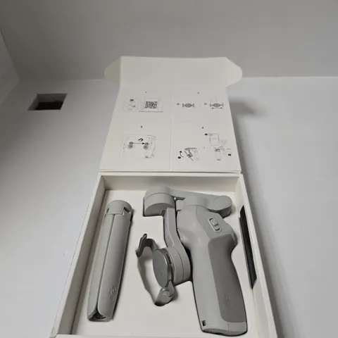 DJI OSMO MOBILE SE GIMBAL FOR SMARTPHONES – BOXED