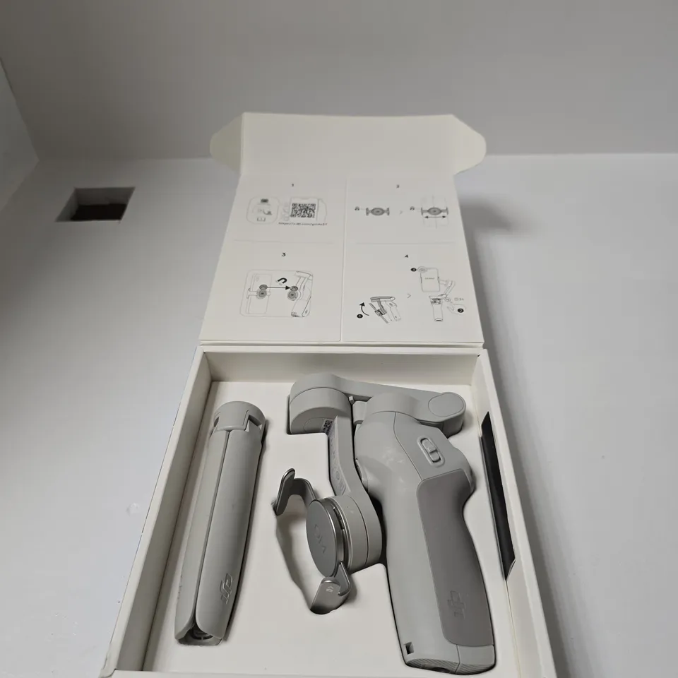 DJI OSMO MOBILE SE GIMBAL FOR SMARTPHONES – BOXED