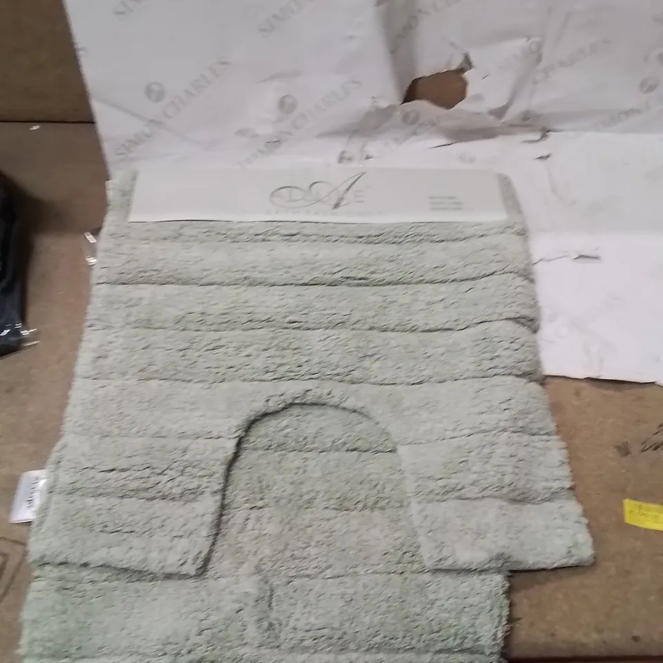 BAGGED MIRIANNA TWO PEICE BATH MAT SET