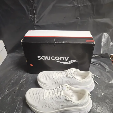 SAUCONY WOMEN'S RUNNING SHOES - WHITE, UK 8 (US 10)