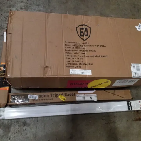 PALLET CONTAINING ASSORTED PRODUCTS INCLUDING FOLDING CHAIR, WOODEN TRIPOD EASEL, ROLLER BLIND & SCREW IN HEAVY DUTY WIND STAKES
