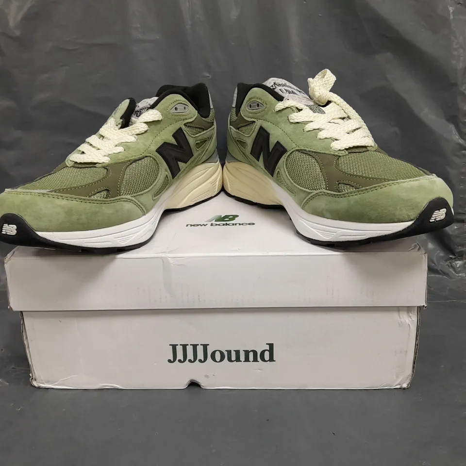 BOXED PAIR OF NEW BALANCE JJJJOUND TRAINERS IN GREEN SIZE UK 8.5