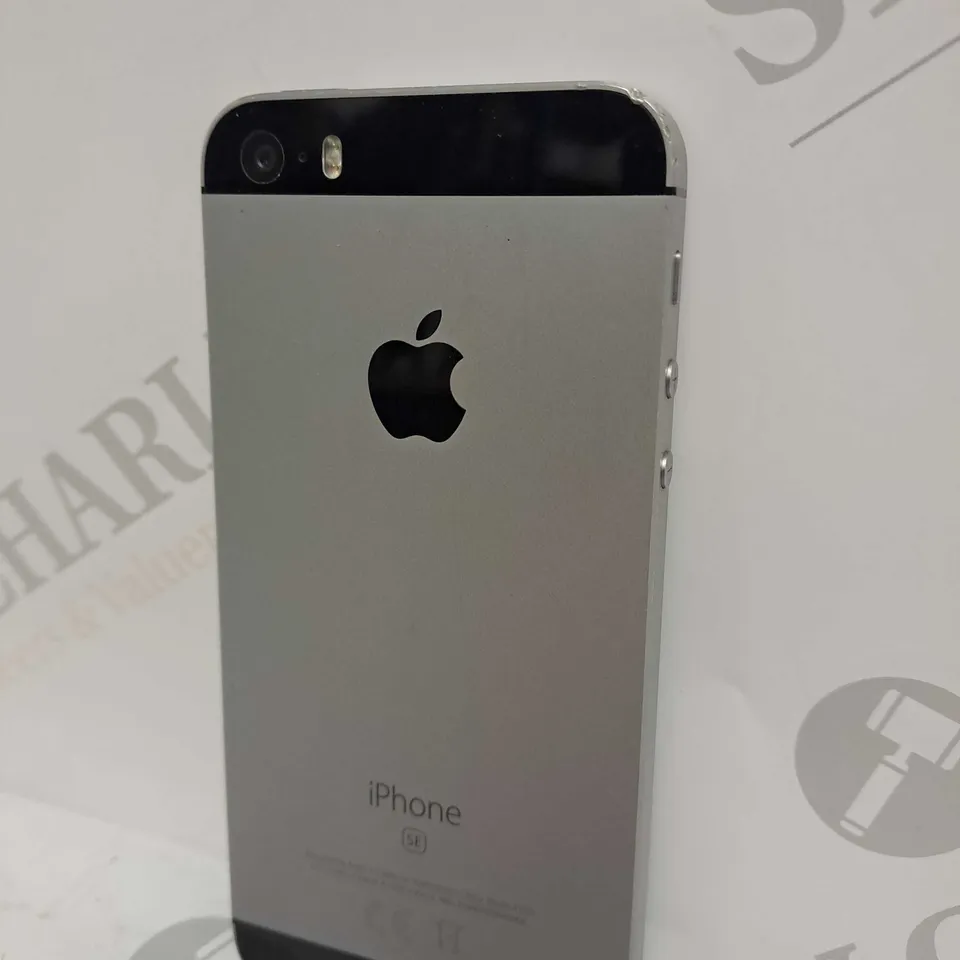 APPLE IPHONE SE SMARTPHONE 