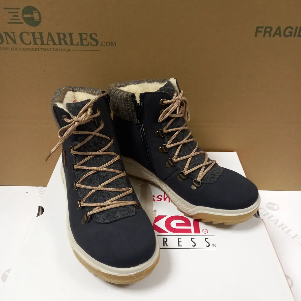 RIEKER LACE BOOT NAVY - SIZE 6.5